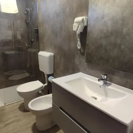 Confidence San Silvestro 4*