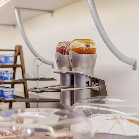 Hotel Confidence San Silvestro San Prospero