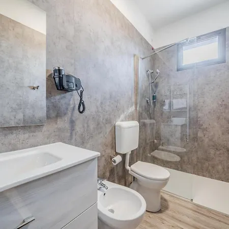 Confidence San Silvestro Hotel