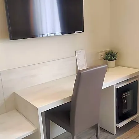 Hotel Confidence San Silvestro