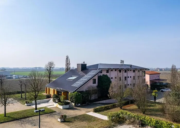 Confidence San Silvestro Hotel 4*